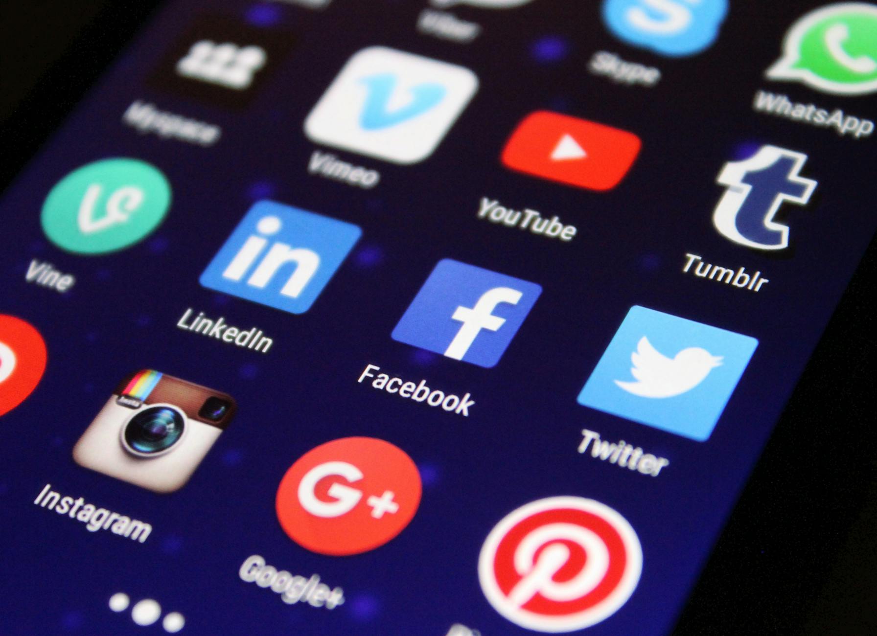 Step-by-Step Guide to Developing a Digital Marketing Strategy for Small Business Owners